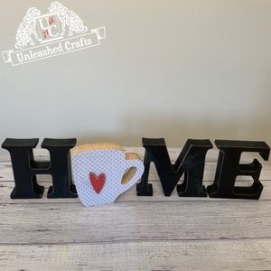 “HoME” Letters Table Decor